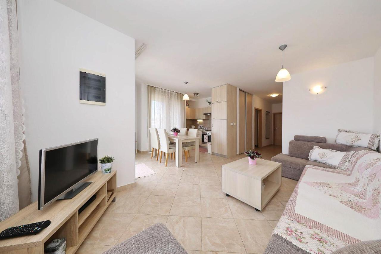 Apartments Punta Privlaka  Ngoại thất bức ảnh