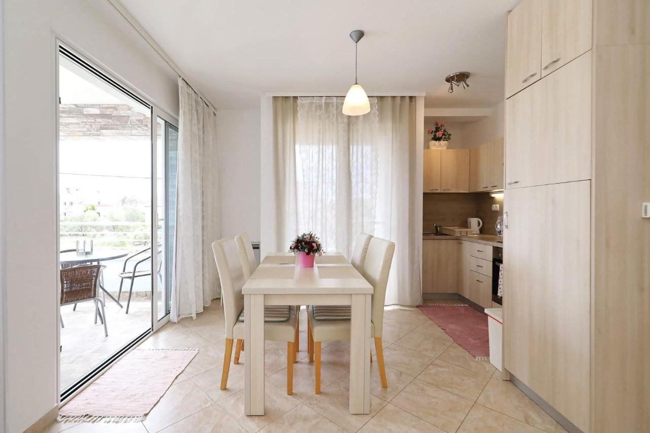 Apartments Punta Privlaka  Ngoại thất bức ảnh