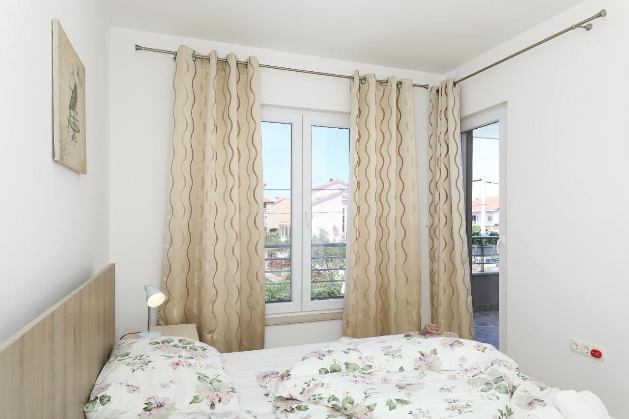 Apartments Punta Privlaka  Ngoại thất bức ảnh